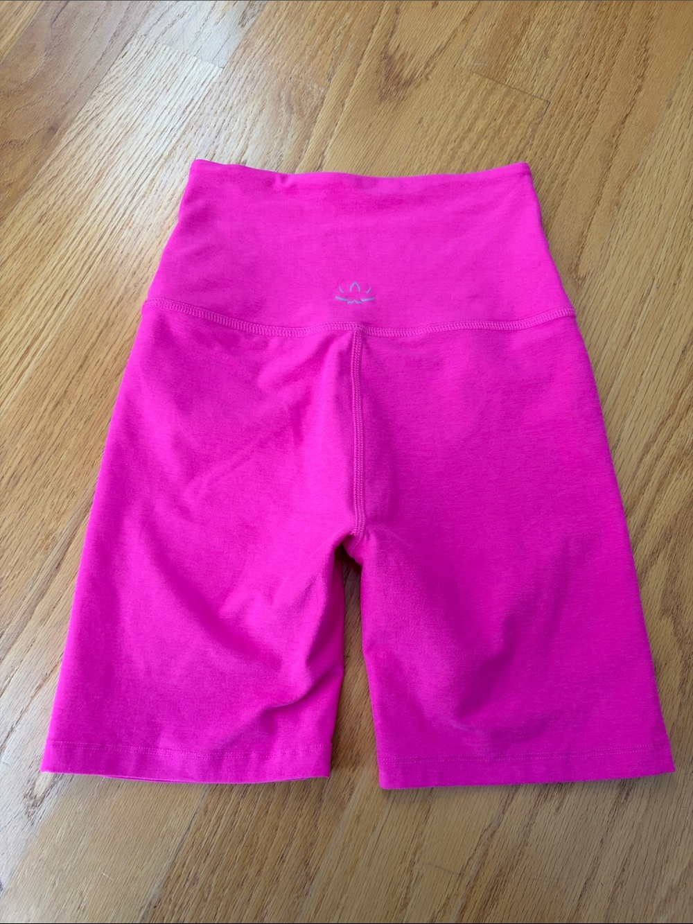 Beyond Yoga Spacedye Keep Pace Biker Shorts Size XS hot pink high waisted - Picture 3 of 7